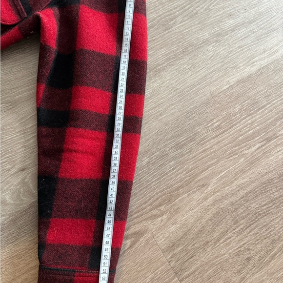 Filson Mackinaw Cruiser Red/Black Plaid Tailored XS 24oz - Picture 8 of 9
